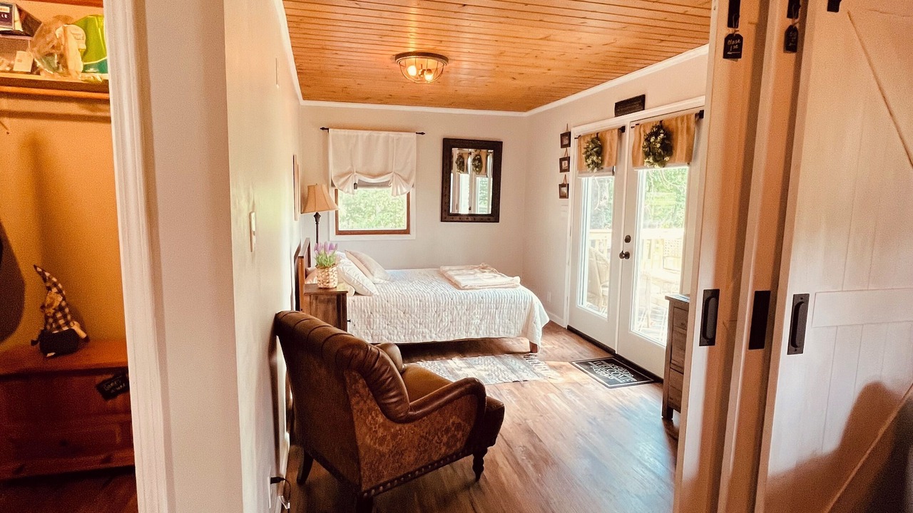 Photo of Bedroom in Noblesville