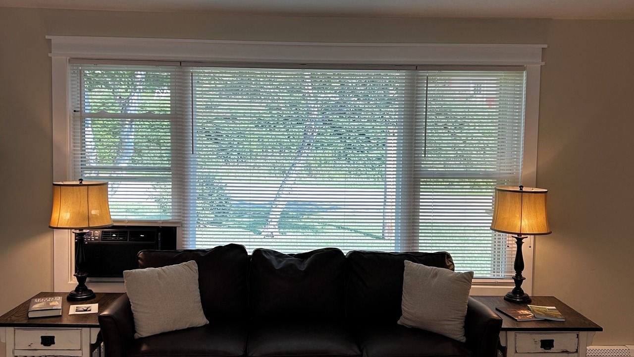 Photo of Livingroom in Corning