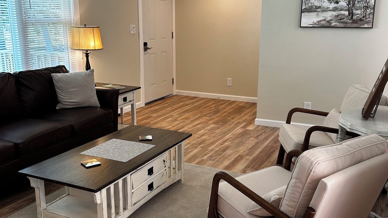 Photo of Livingroom in Corning