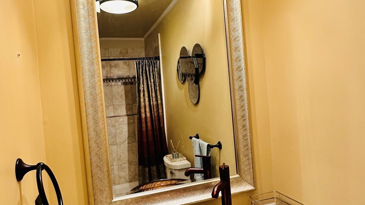 Photo of Bathroom in Town of Richmond