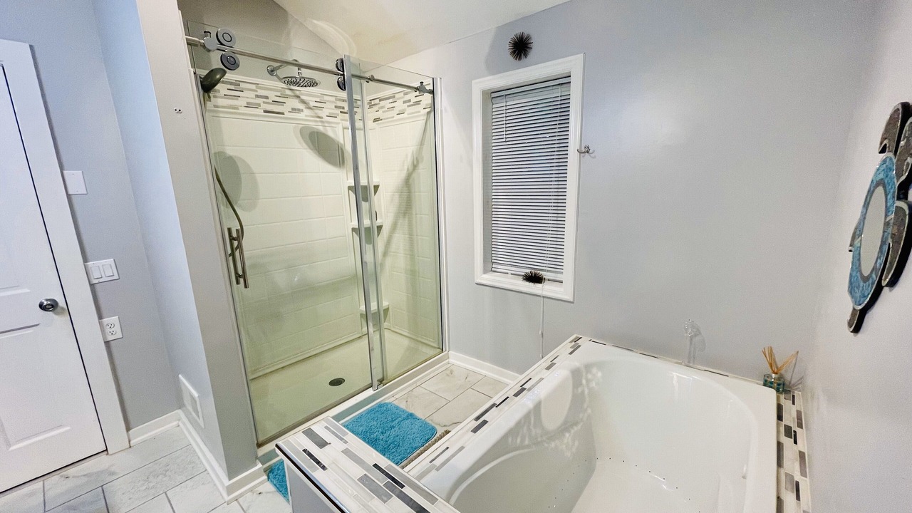 Photo of Bathroom in Town of Richmond