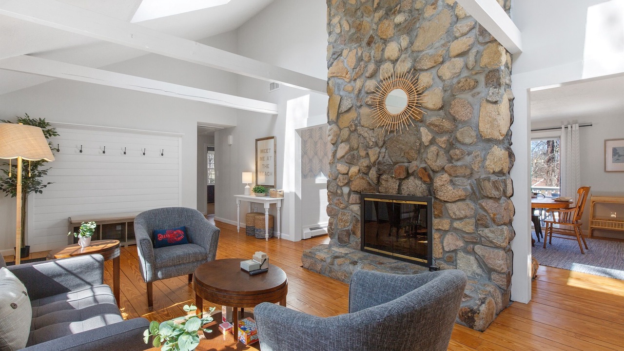 Photo of Livingroom in East Dennis