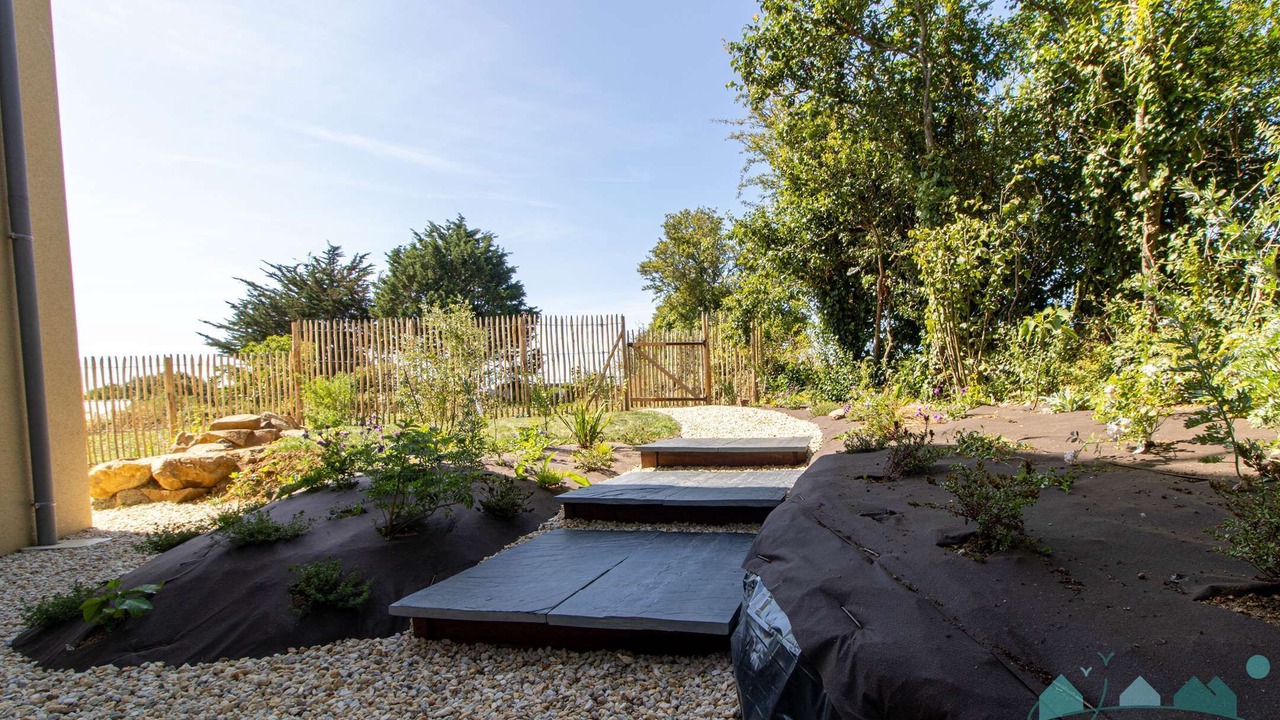 Photo of Outdoor in Plevenon
