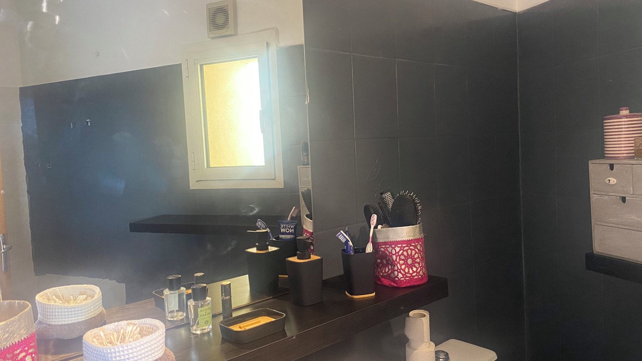 Photo of Bathroom in Chateauneuf-du-Pape