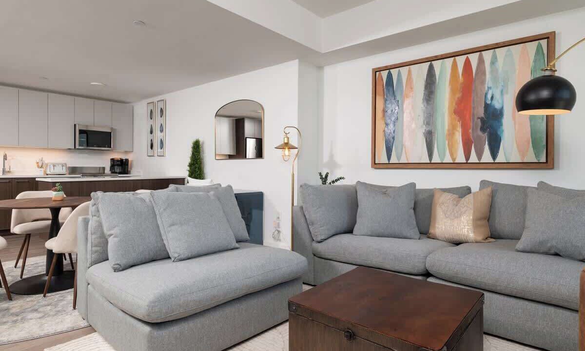 Photo of Livingroom in Central Square