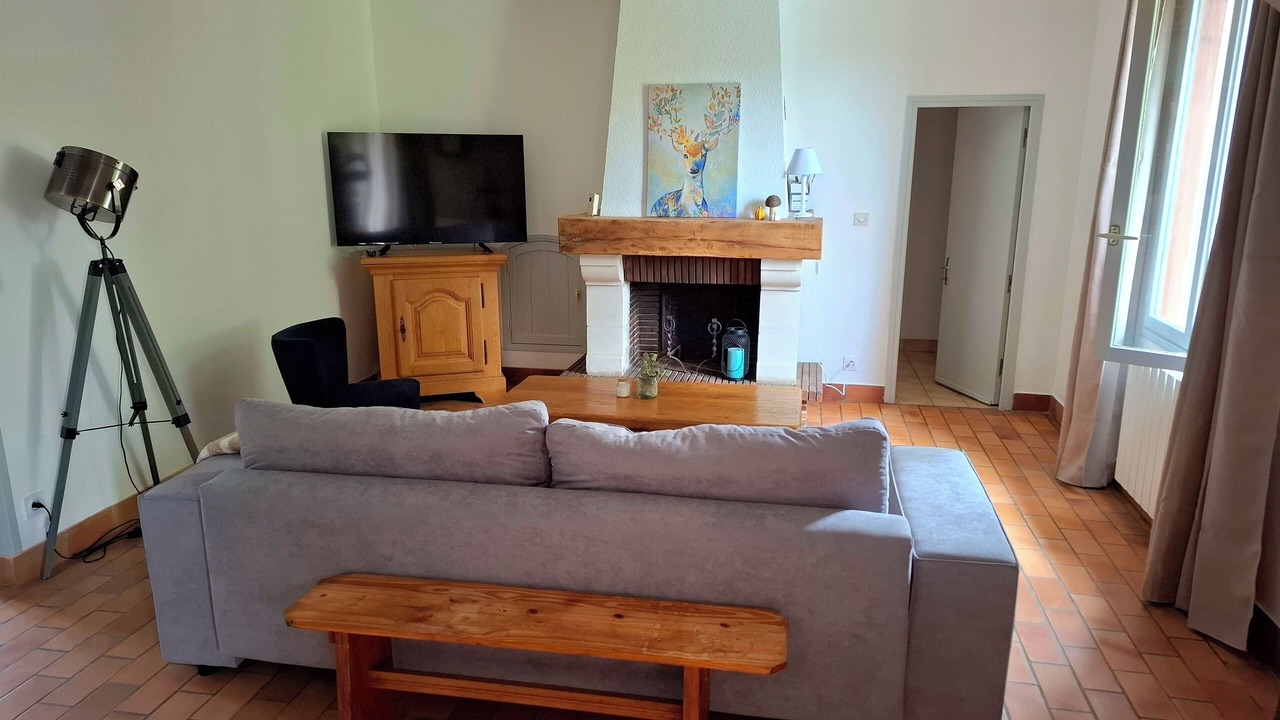 Photo of Livingroom in Maslives