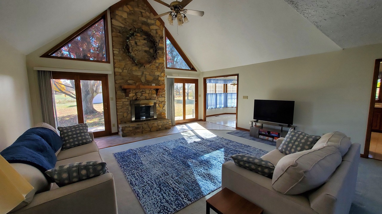 Photo of Livingroom in Cartersburg