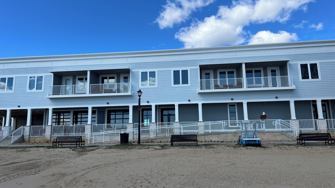 Photo of Outdoor in Issue