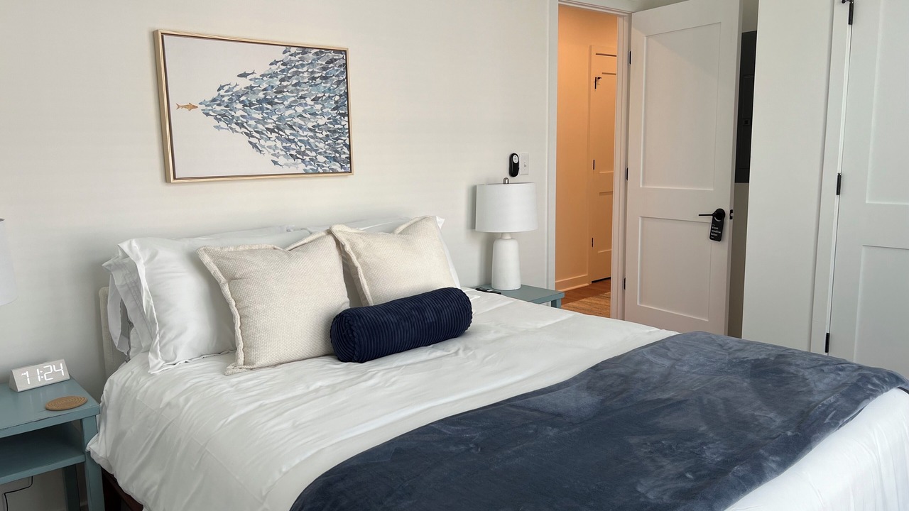 Photo of Bedroom in Issue