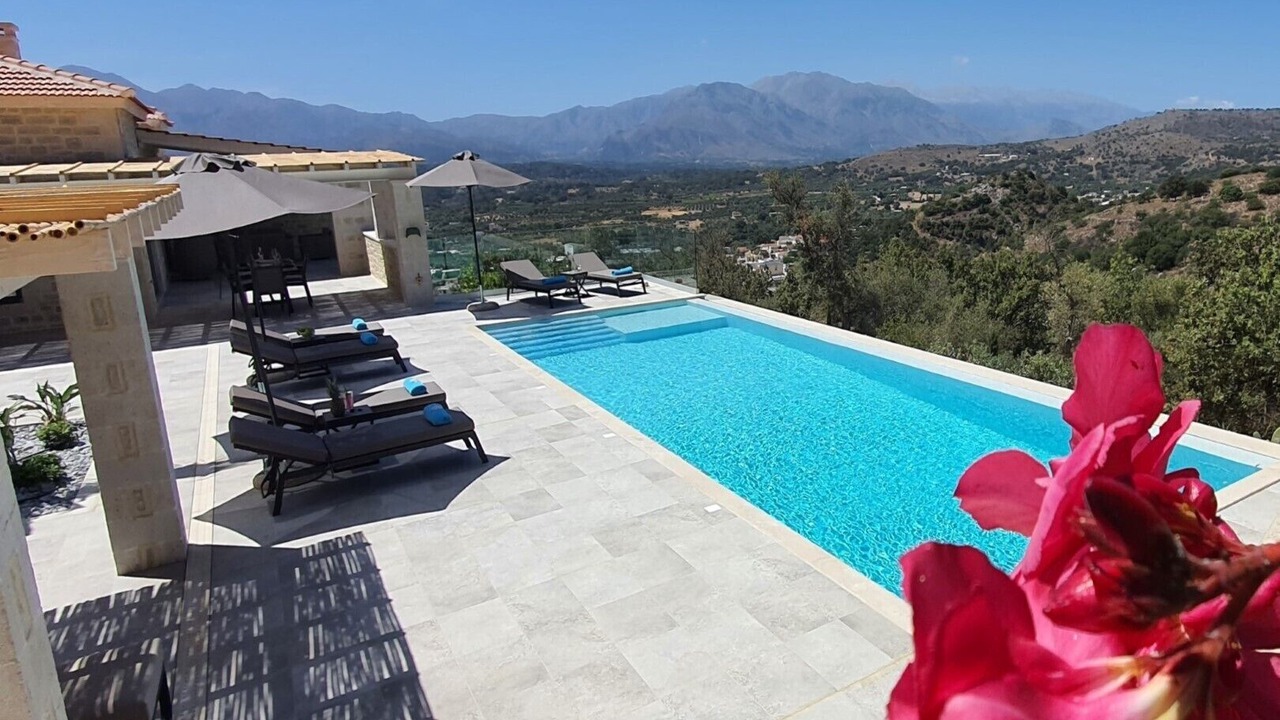 Photo of Outdoor in Monopari