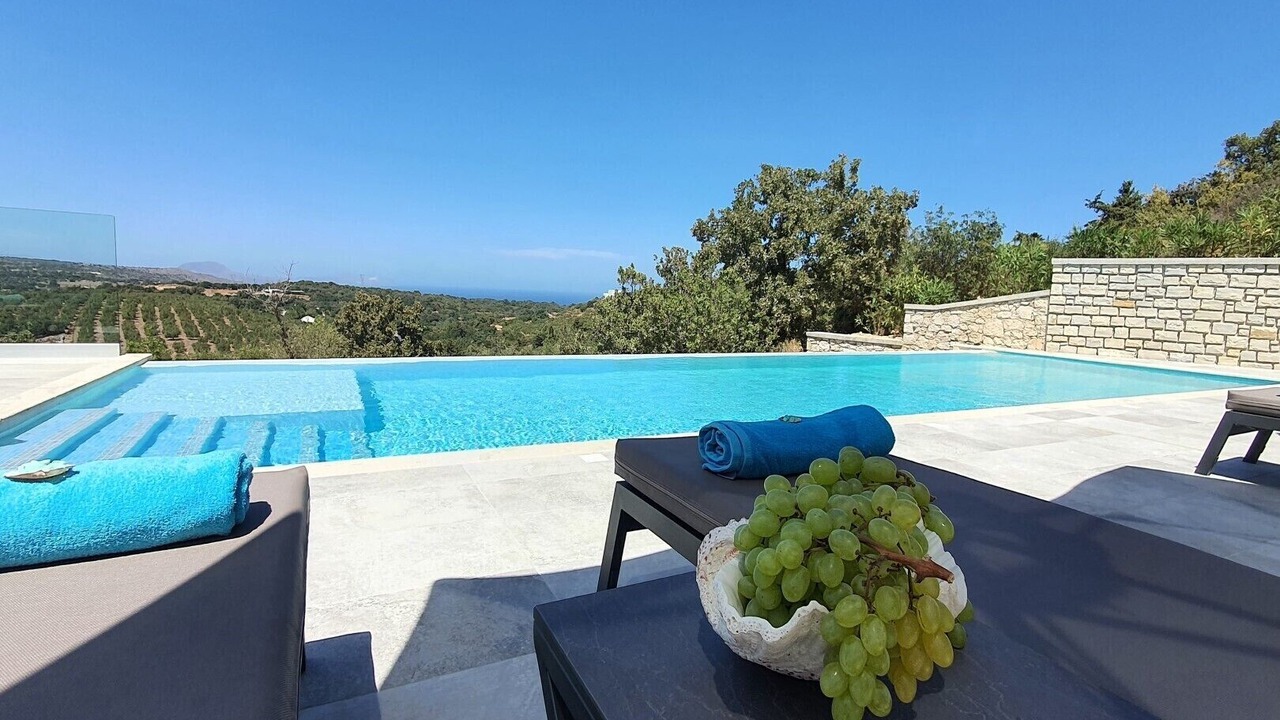 Photo of Outdoor in Monopari