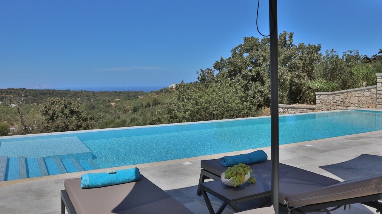 Photo of Outdoor in Monopari