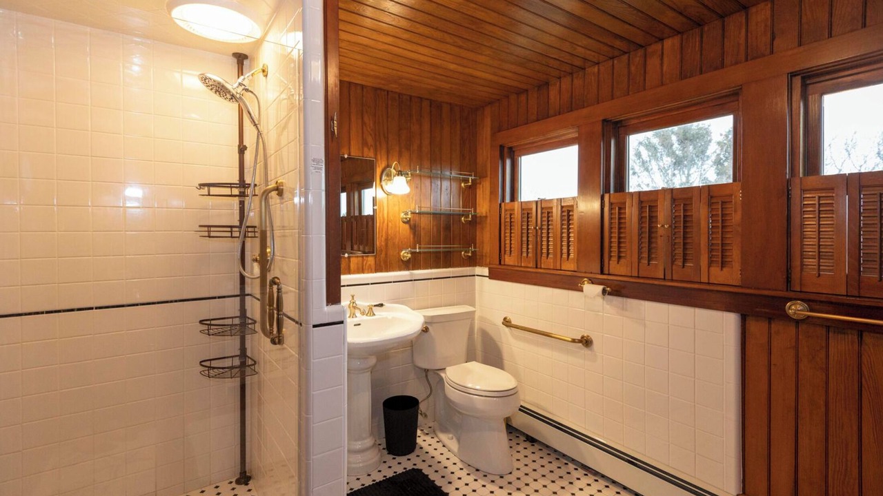 Photo of Bathroom in Falmouth