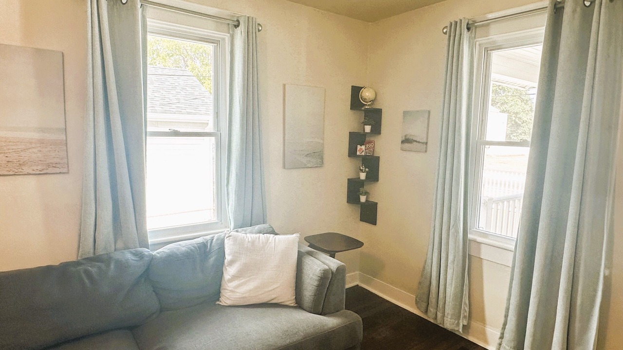Photo of Livingroom in East Ocean View