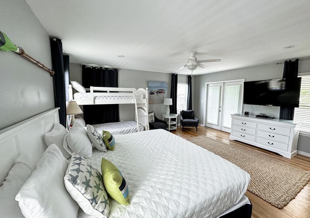 Photo of Bedroom in Seagrove Beach