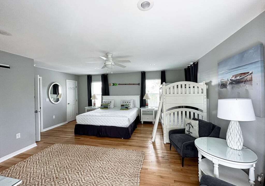 Photo of Bedroom in Seagrove Beach