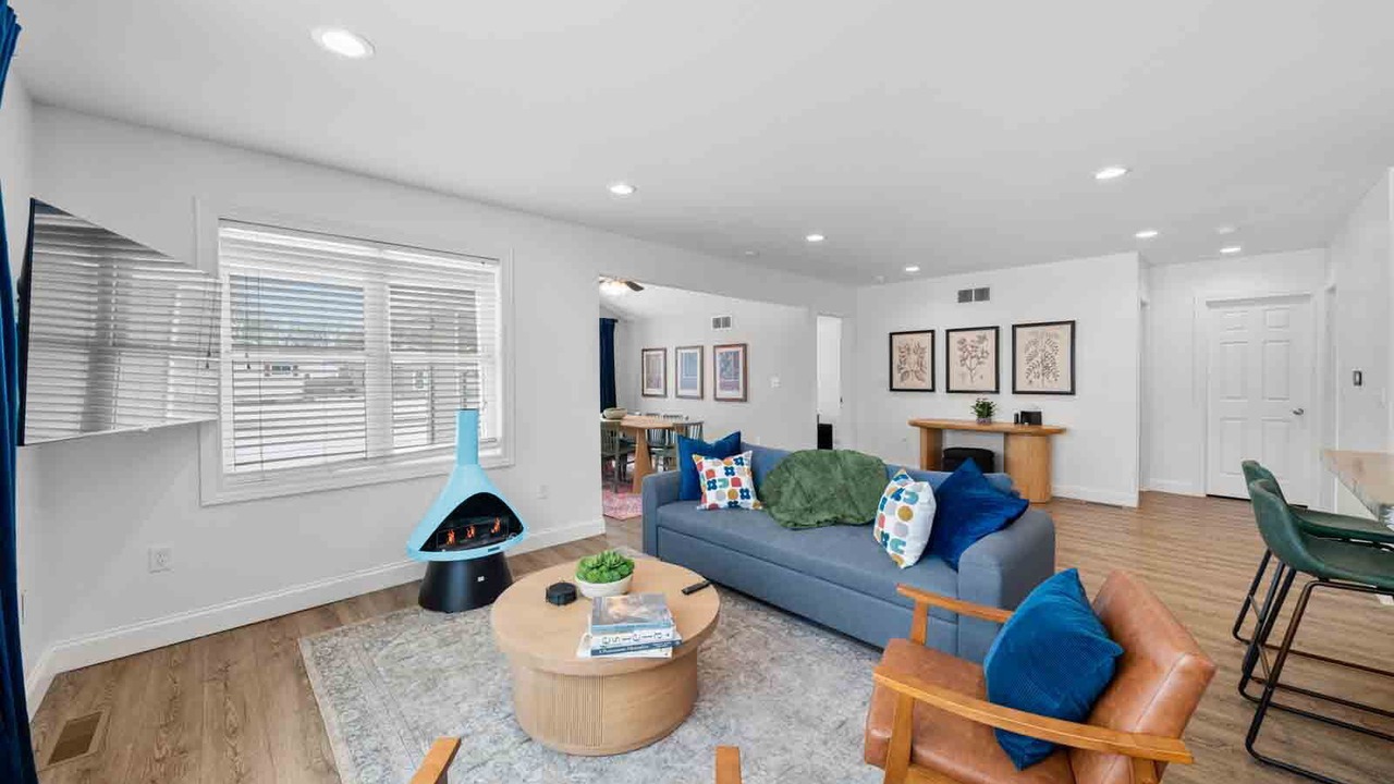 Photo of Livingroom in Elkhart