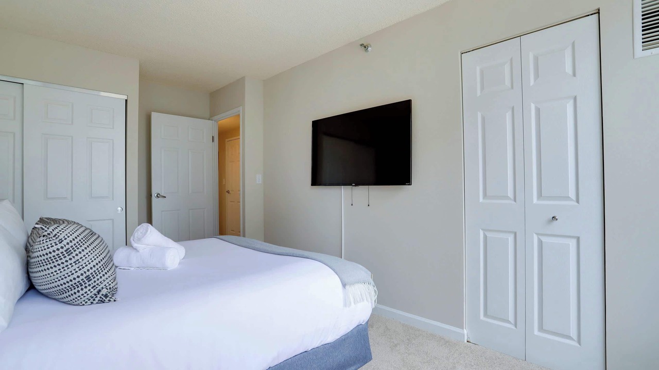 Photo of Bedroom in Crystal City