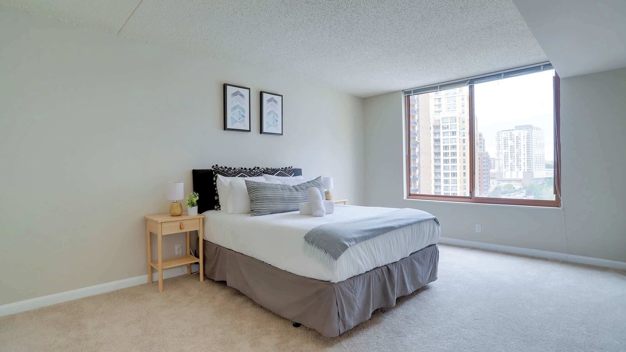 Photo of Bedroom in Crystal City