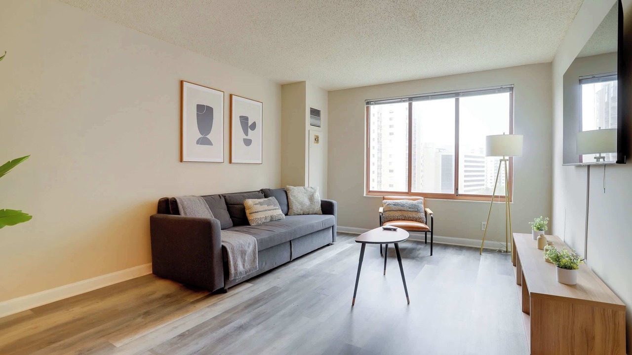 Photo of Livingroom in Crystal City