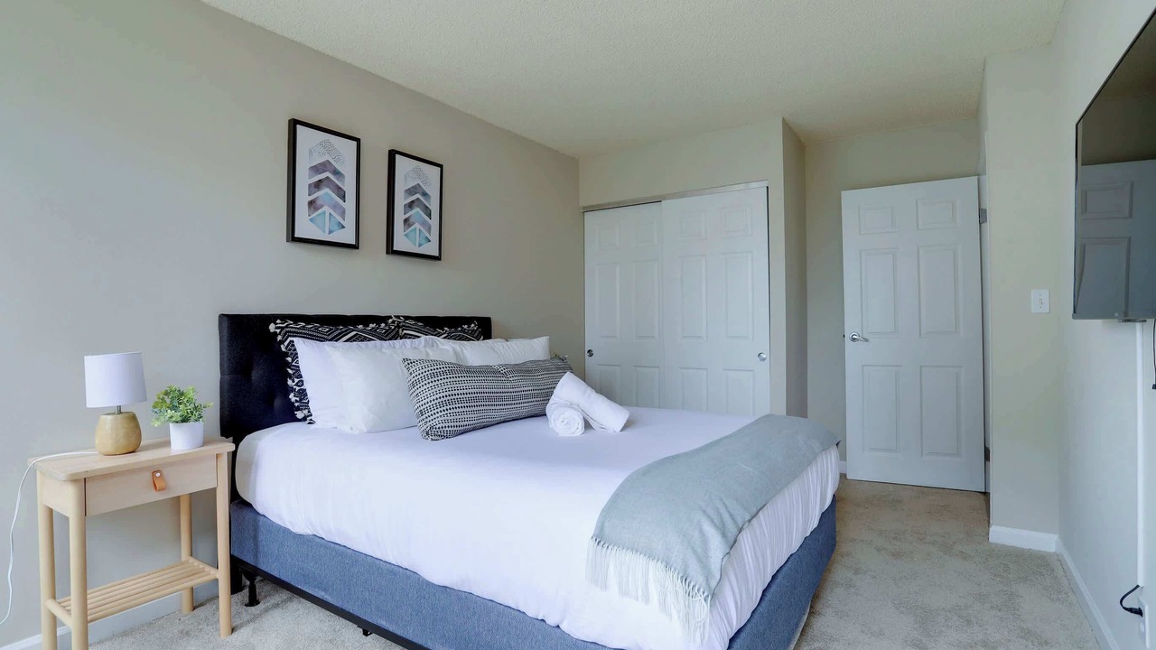 Photo of Bedroom in Crystal City