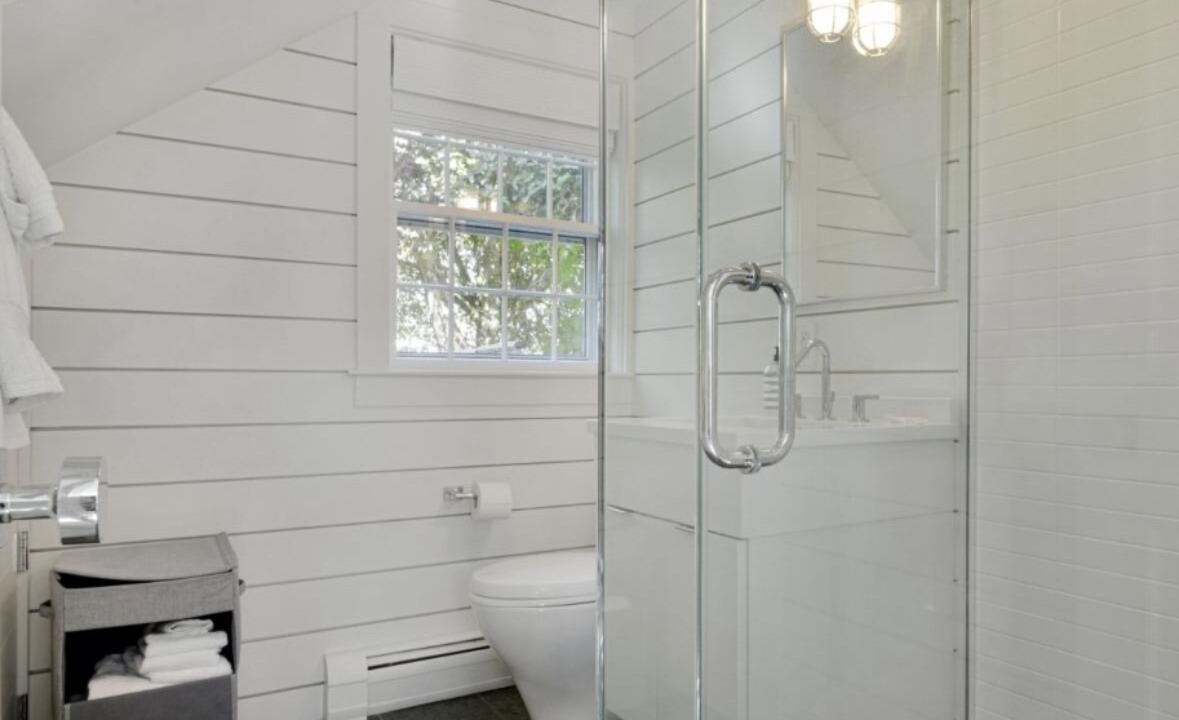 Photo of Bathroom in Brant Point