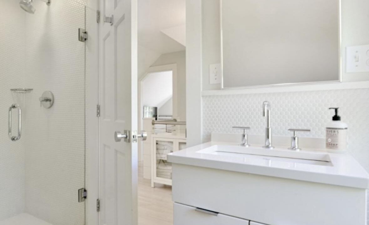 Photo of Bathroom in Brant Point
