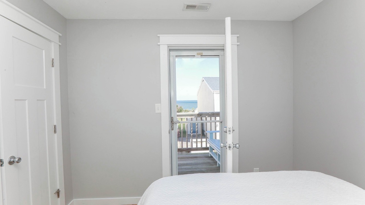 Photo of Bedroom in Chic's Beach