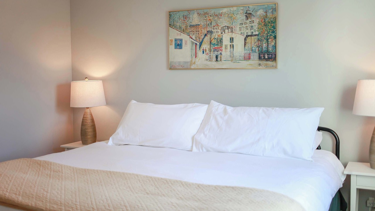Photo of Bedroom in Chic's Beach