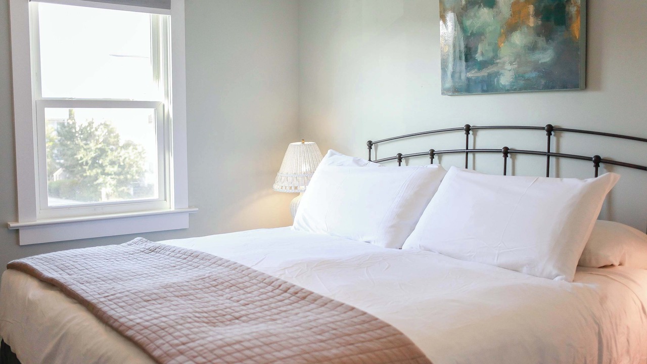 Photo of Bedroom in Chic's Beach