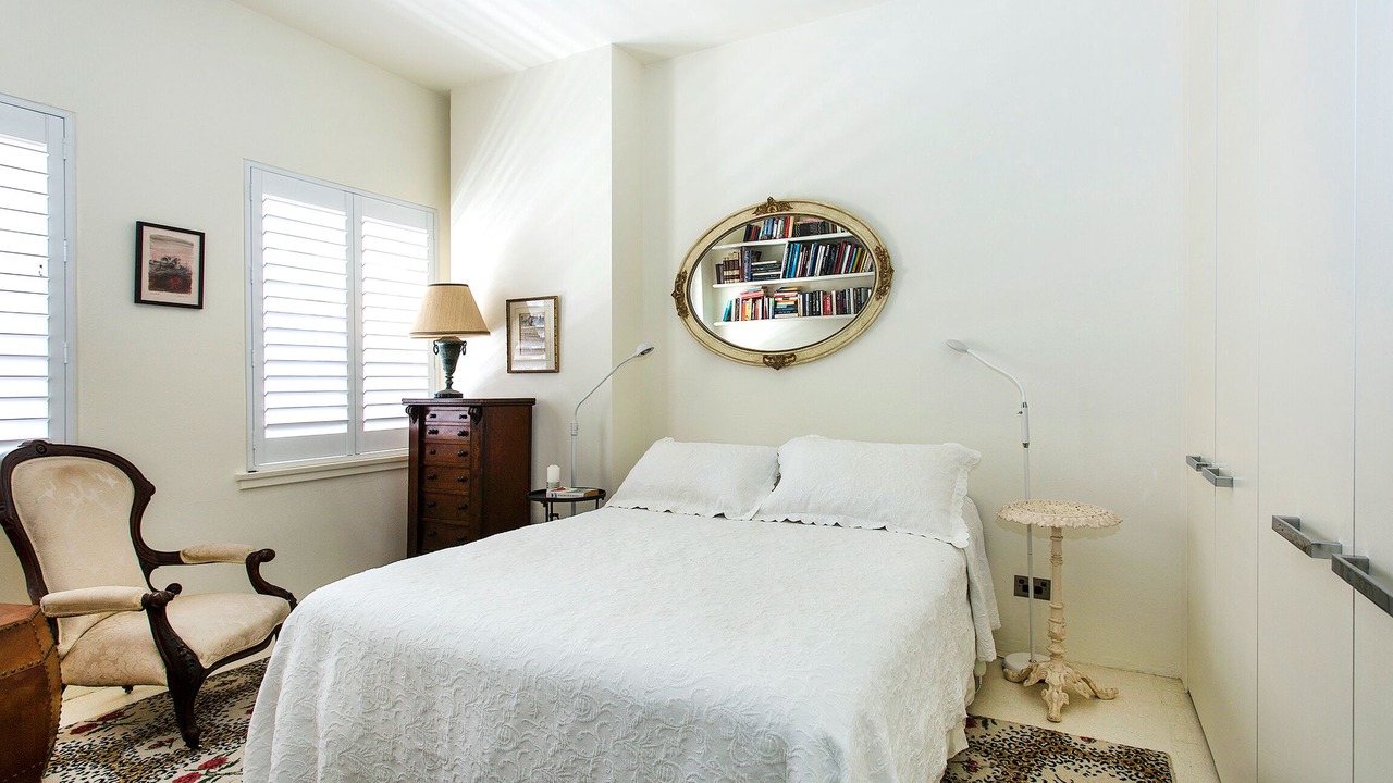 Photo of Bedroom in Elizabeth Bay