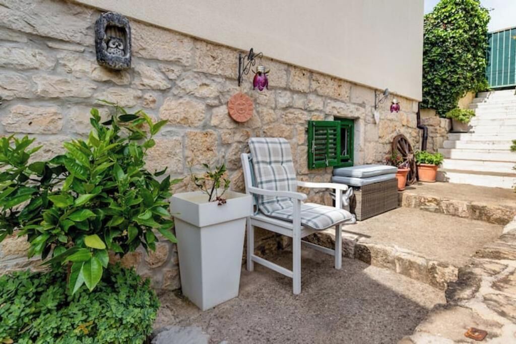 Photo of Patio Balcony in Mravince