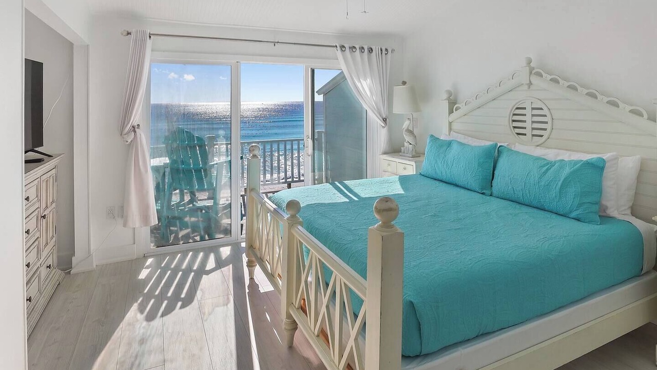 Photo of Bedroom in Delos