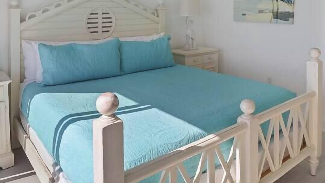 Photo of Bedroom in Delos