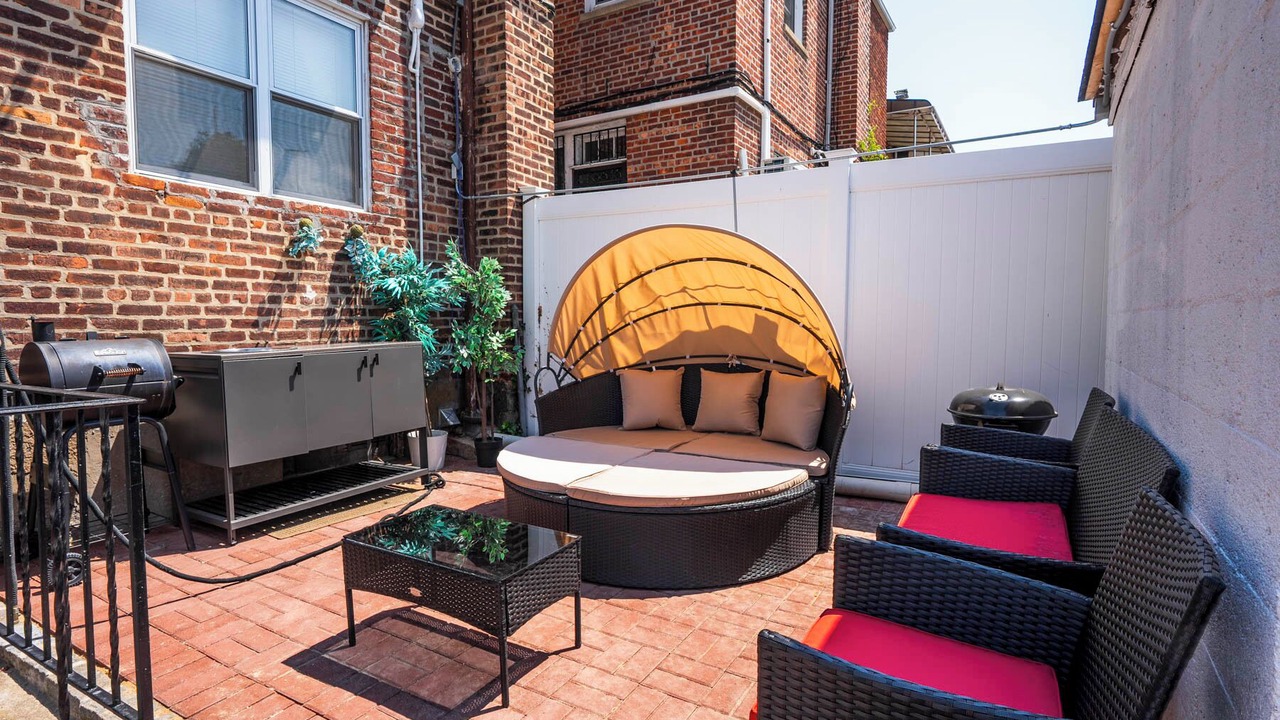 Photo of Patio Balcony in Queens