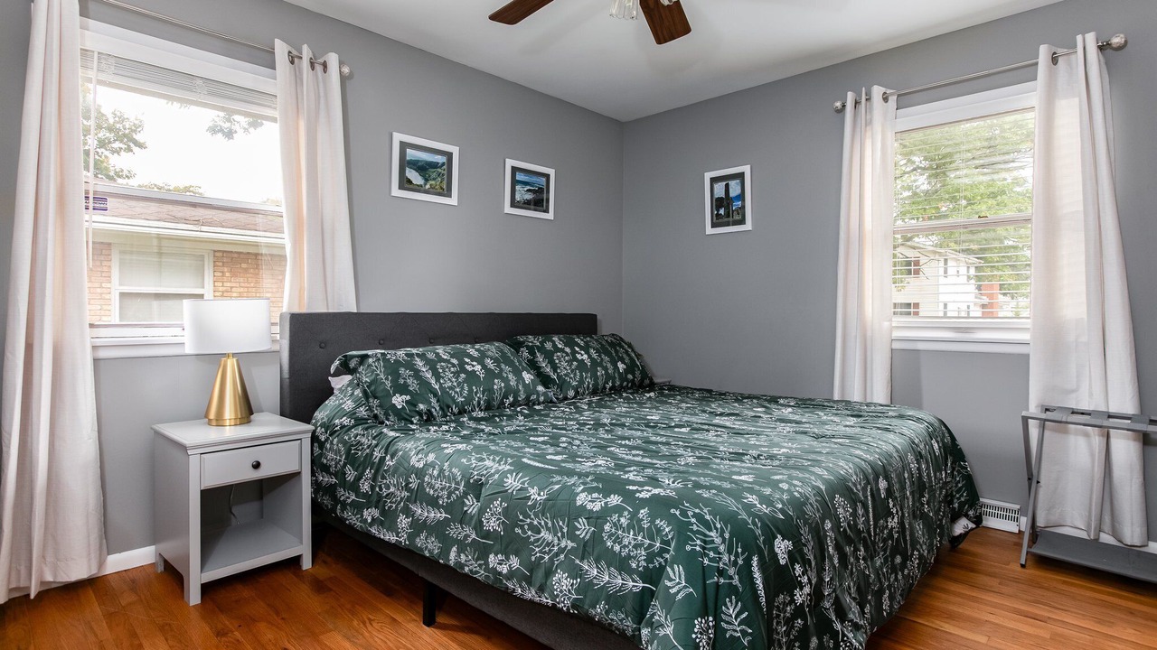 Photo of Bedroom in Wooded Estates