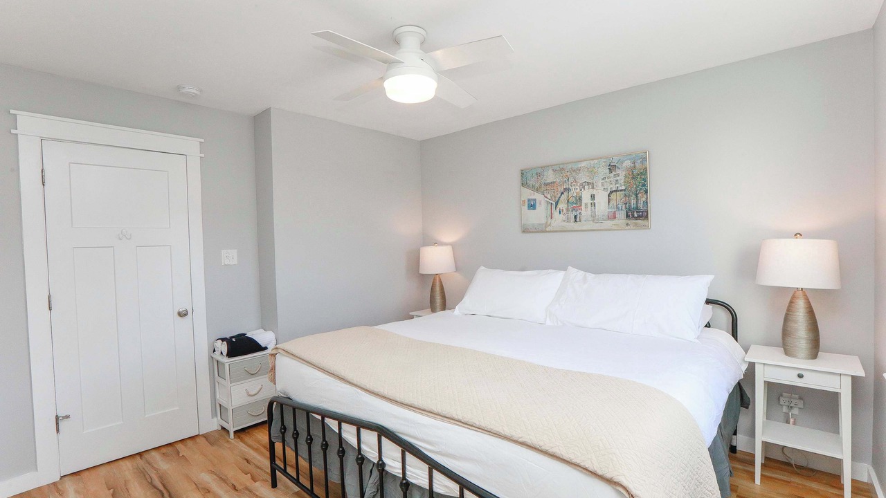 Photo of Bedroom in Chic's Beach