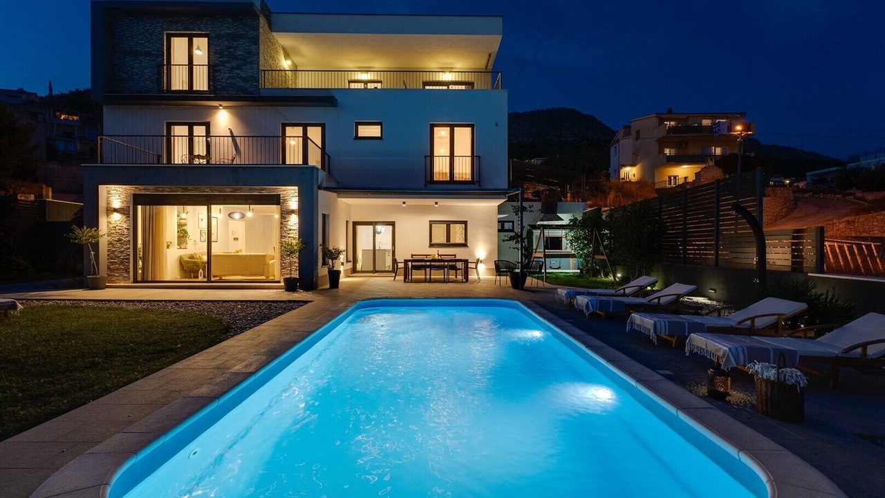 Photo of Outdoor in Mravince