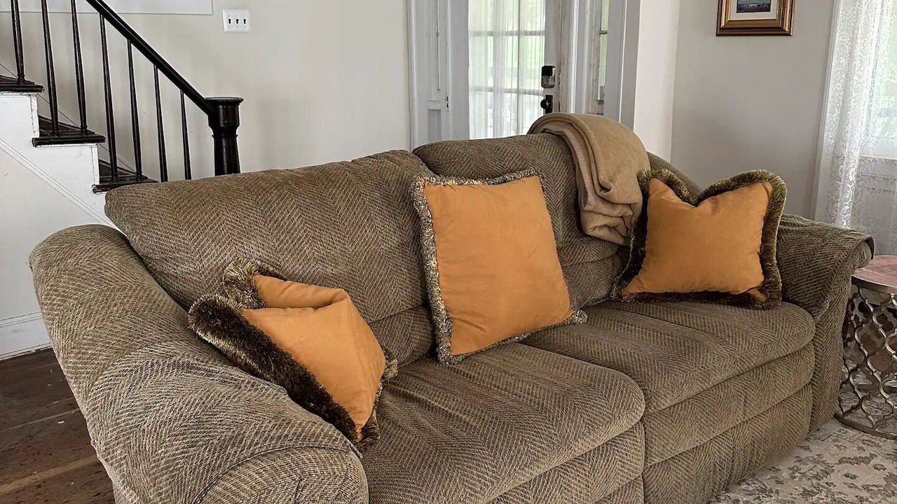 Photo of Livingroom in Stony Brook