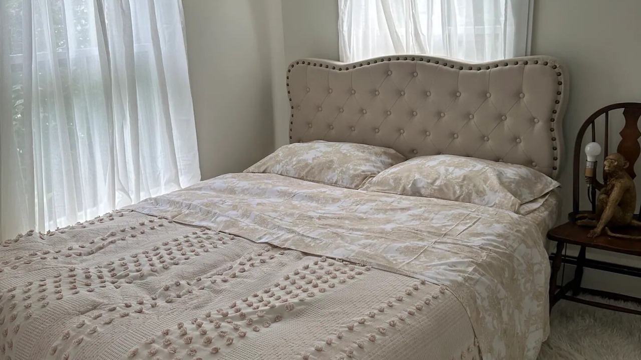 Photo of Bedroom in Stony Brook