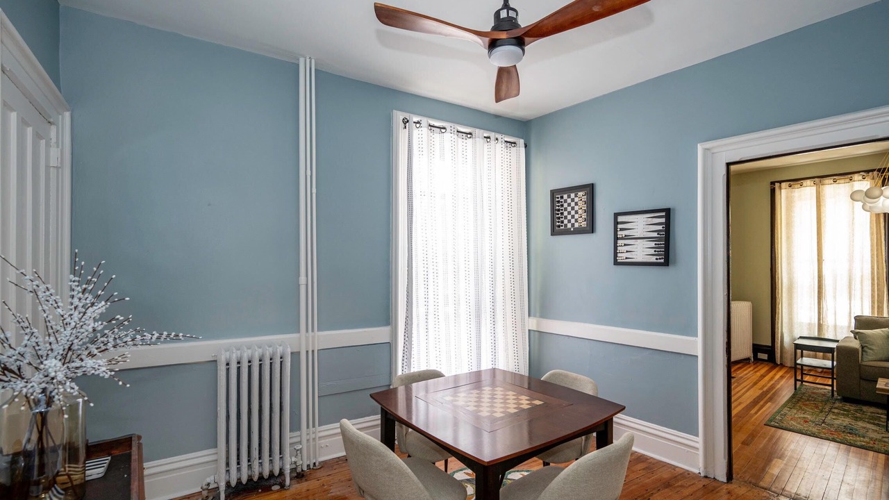 Photo of Bedroom in Troy
