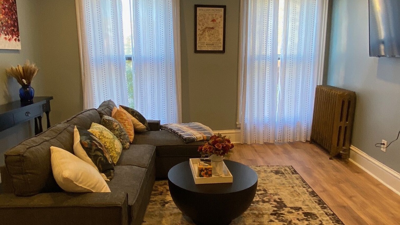 Photo of Bedroom in Troy
