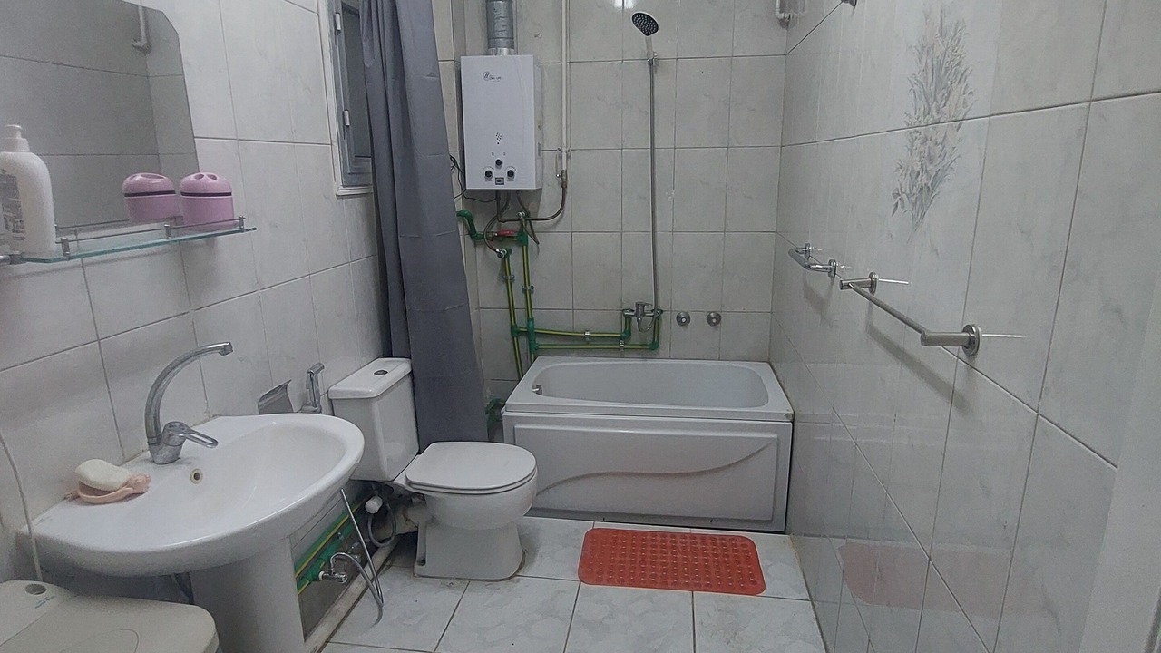 Photo of Bathroom in Al-Basatin