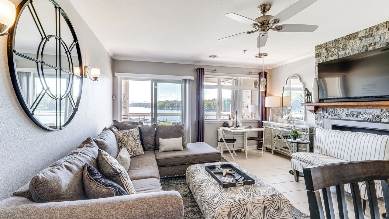 Photo of Bedroom in Smith Mountain Lake