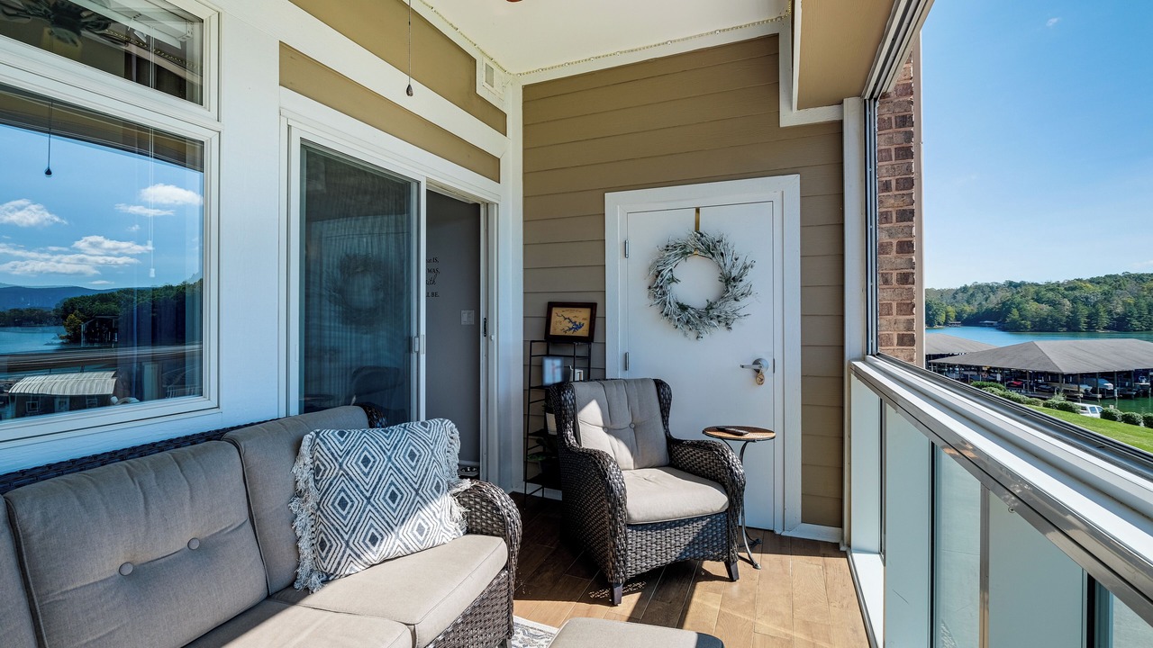 Photo of Patio Balcony in Smith Mountain Lake