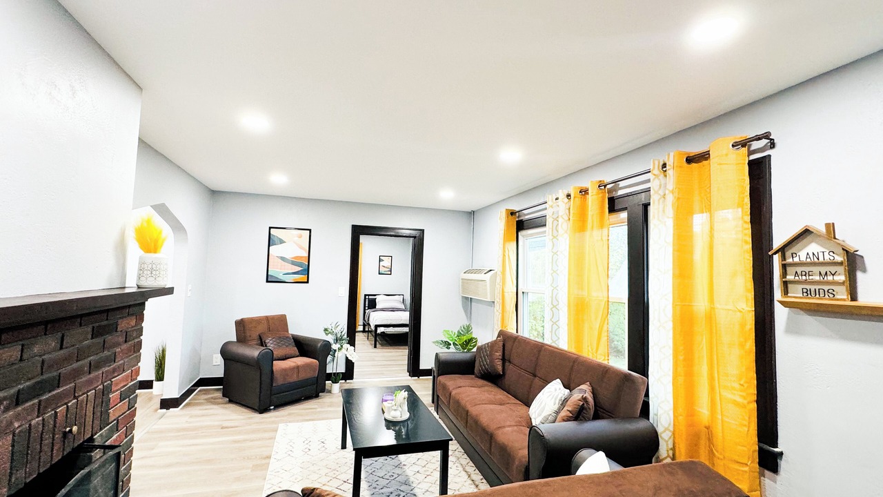 Photo of Livingroom in Corning