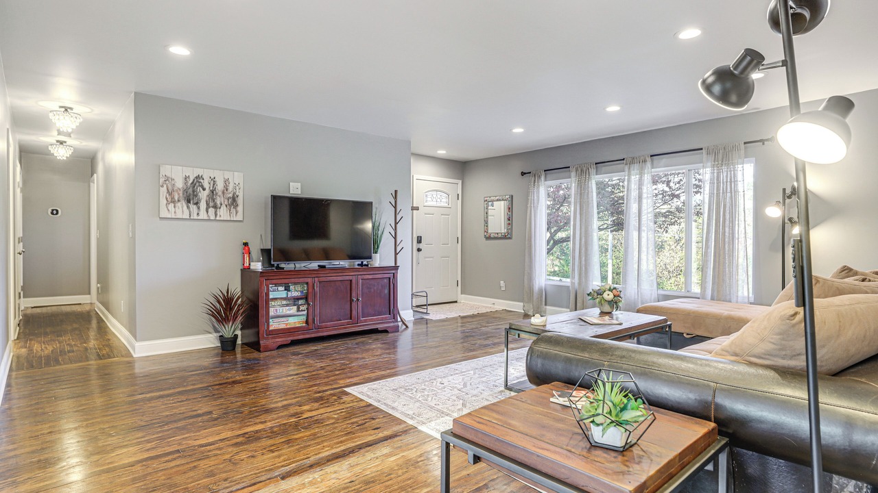 Photo of Livingroom in Petersburg