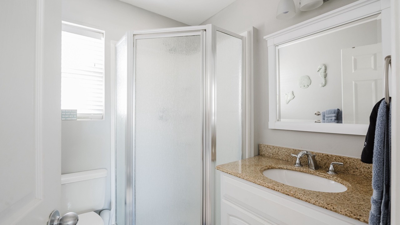 Photo of Bathroom in Crystal Shores