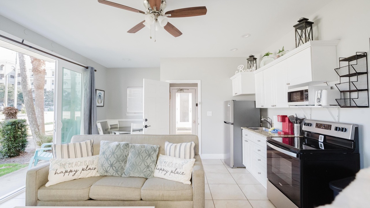 Photo of Kitchen in Crystal Shores