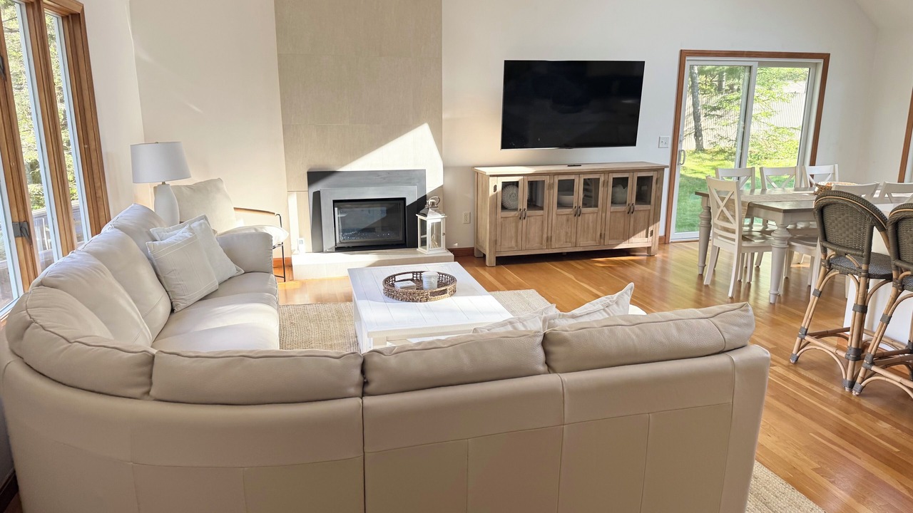 Photo of Livingroom in South Harwich